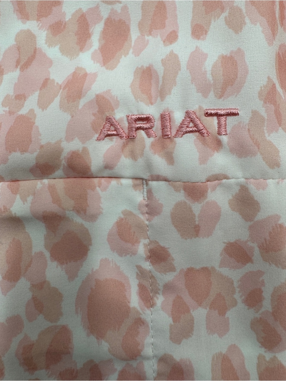 Ariat Tek Women's Pink Leopard Print Venttek Rolled Sleeve Button Down Large - Picture 13 of 13